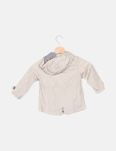 Bench. Parka beige capucha