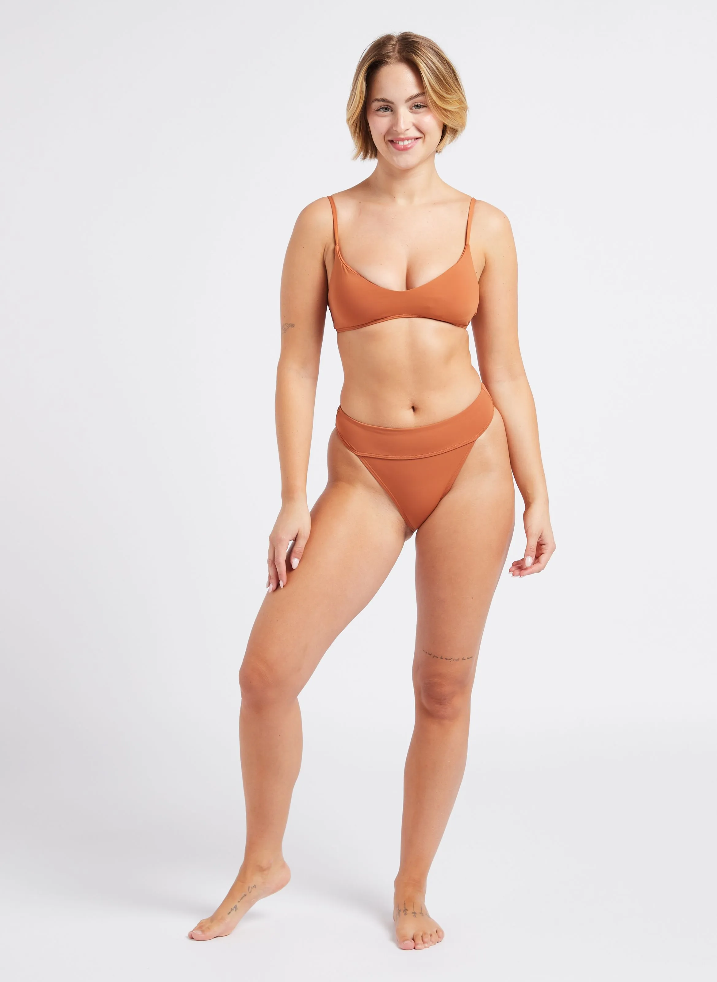 BILLABONG SOL SEARCHER - Sujetador de bikini en marron