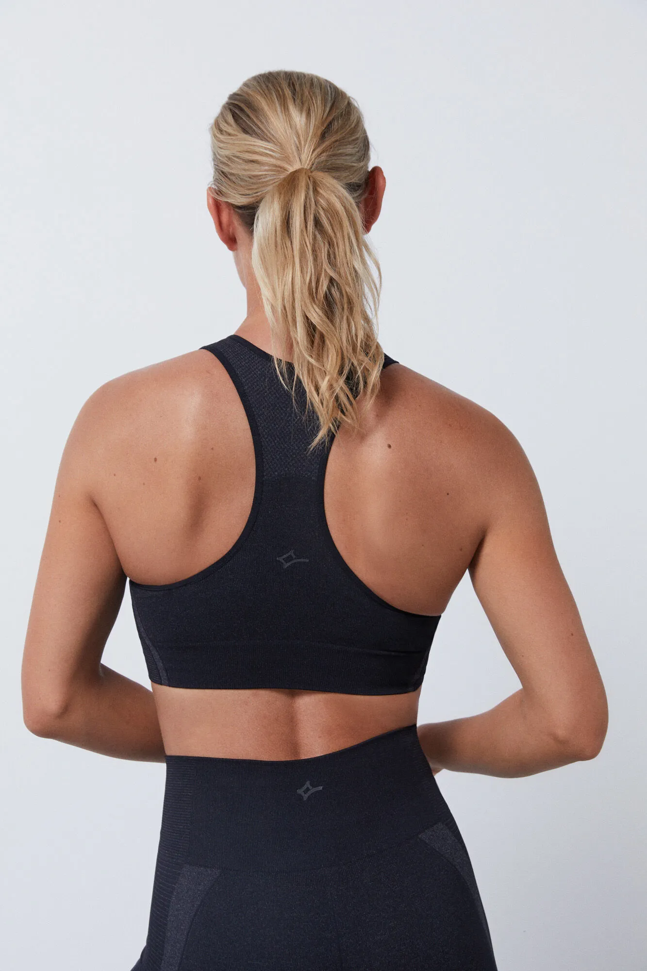 Dash and Stars Sujetador deportivo negro Seamless Fit