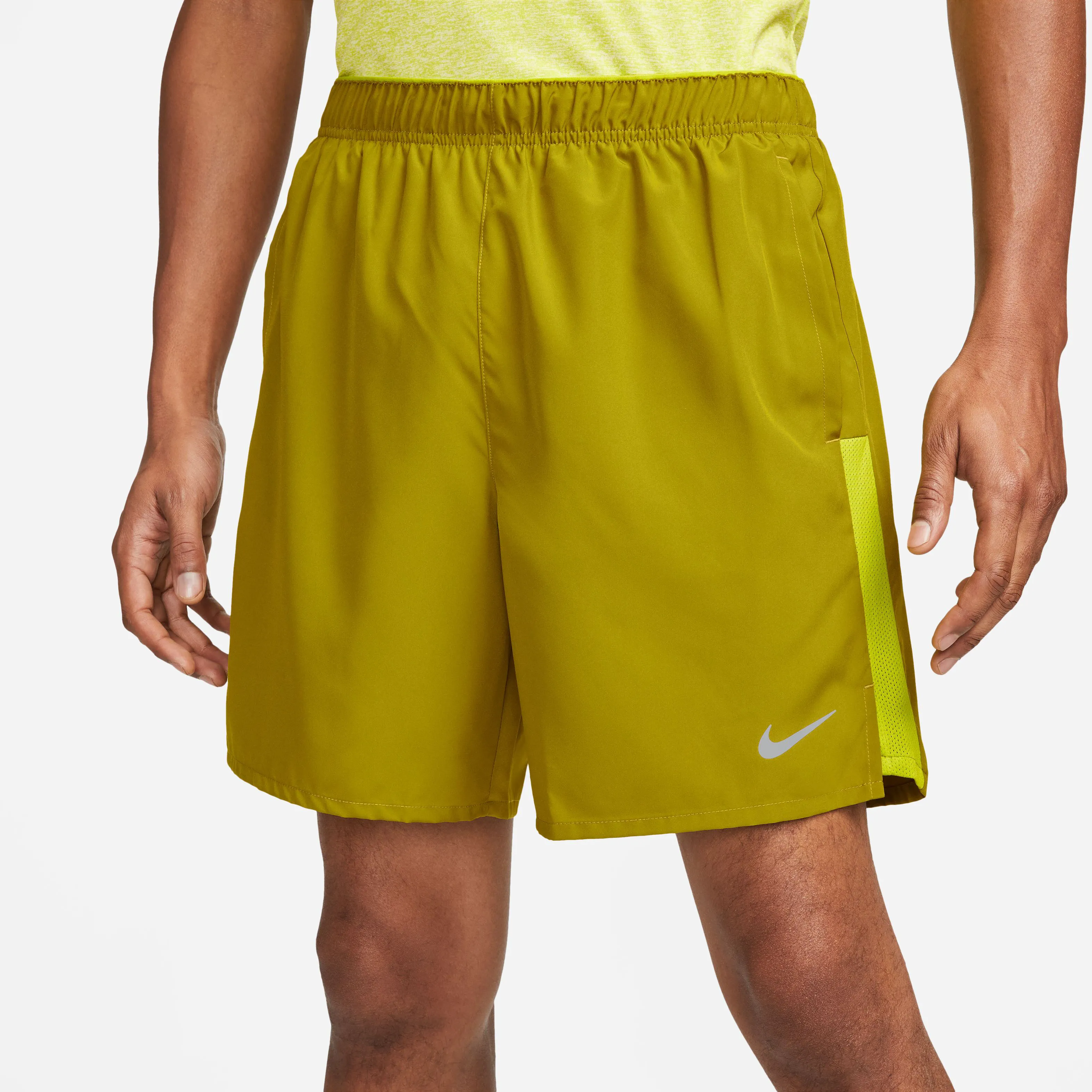 Dri-Fit Challenger 7in Brief-Lined Running Shorts Hombres