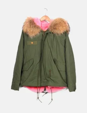 Last call Anna Parka verde capucha pelo rosa