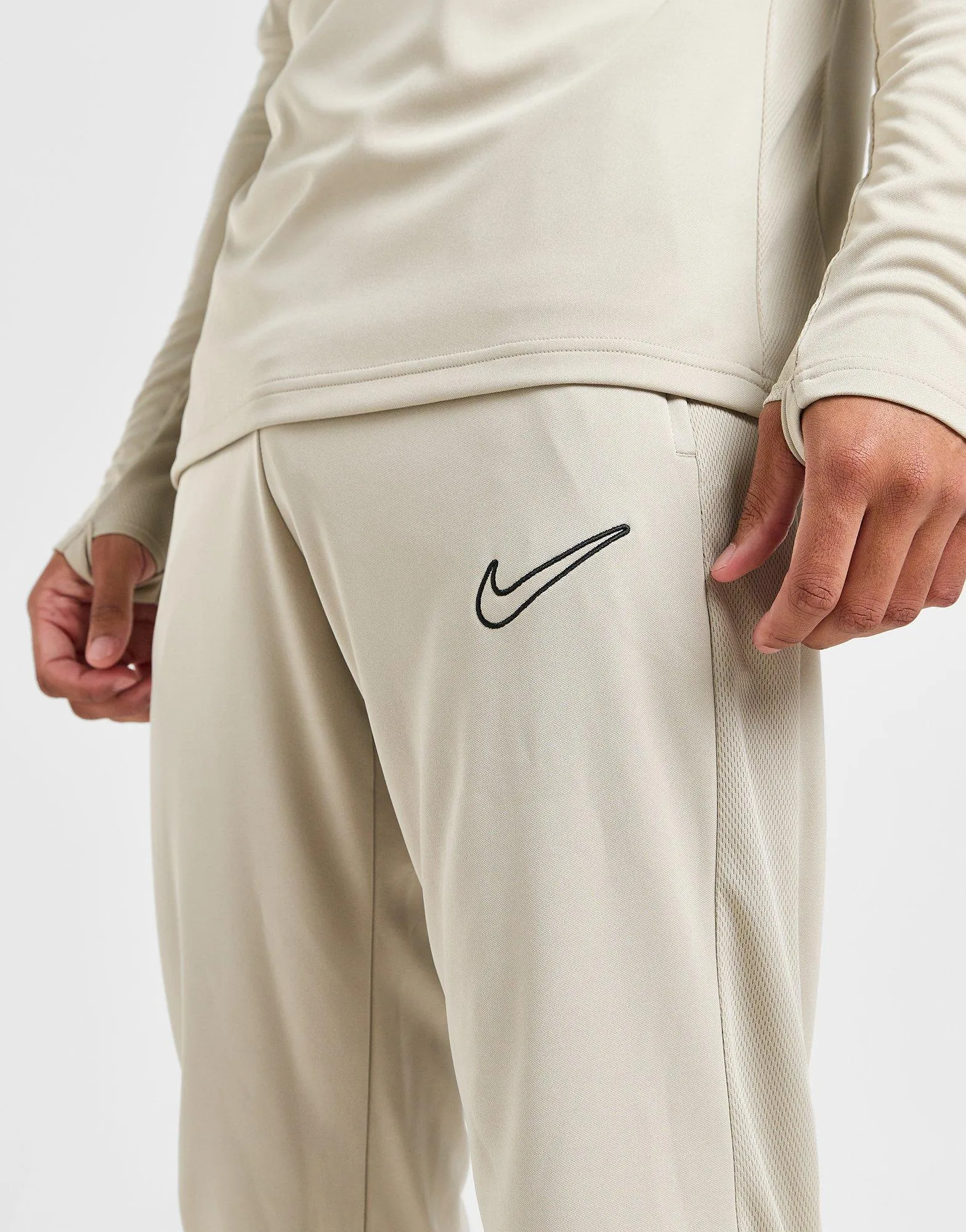 Nike pantalón de chándal Academy