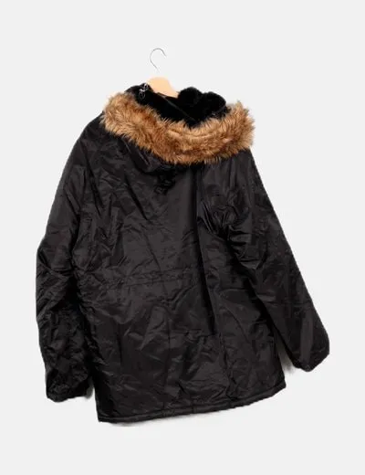 NoName Parka negra detalle pelo