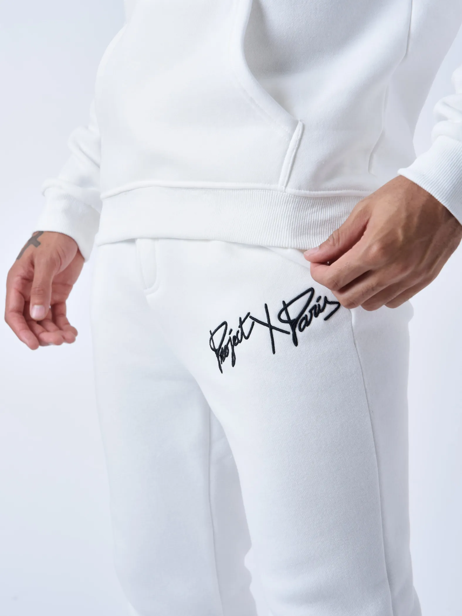 Pantalón de chándal básico con bordado completo del logotipo