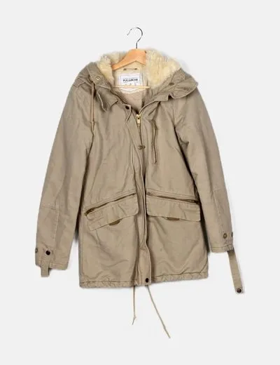 Pull&Bear Parka beige detalle pelo