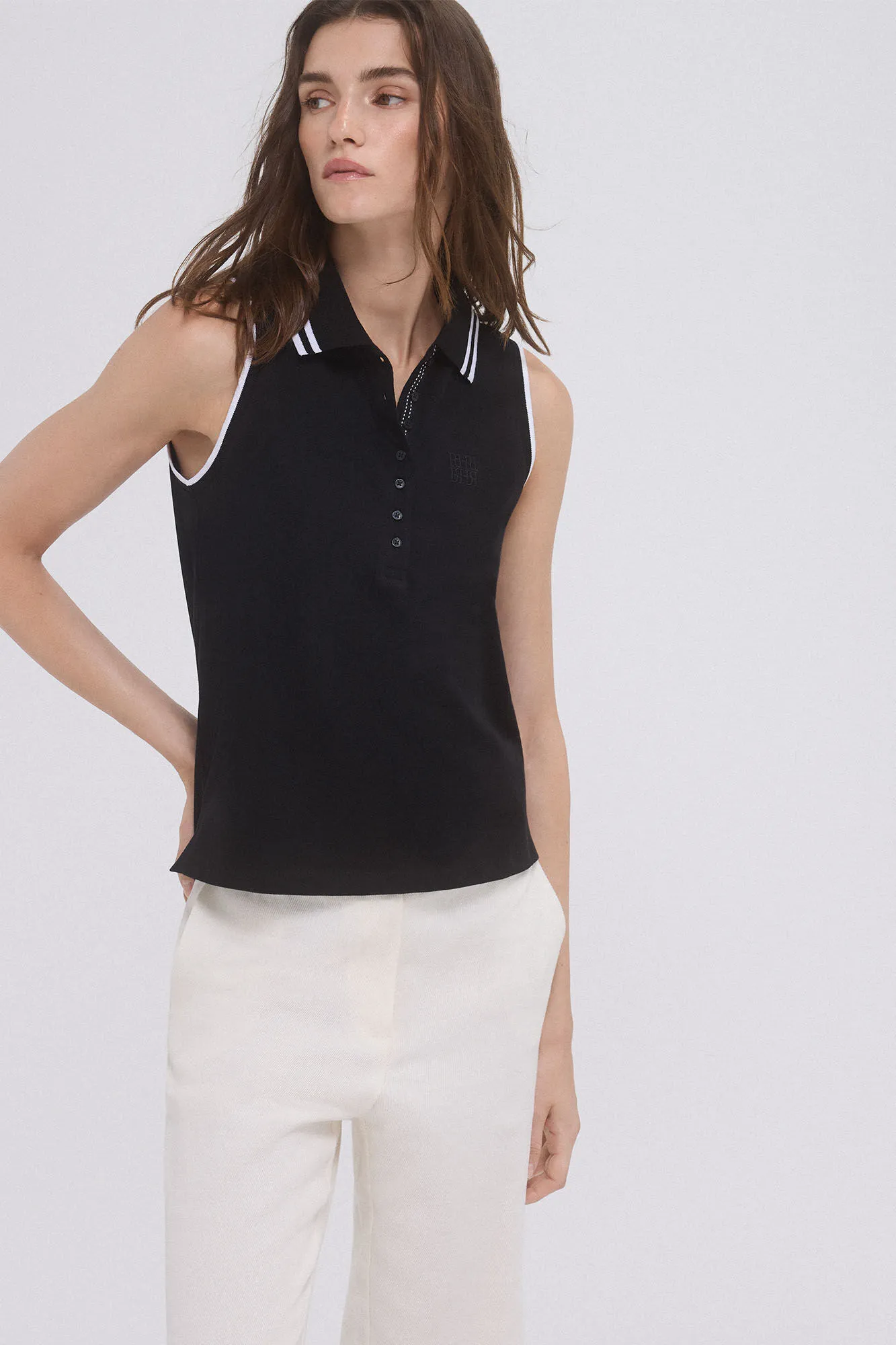 Sleeveless polo shirt