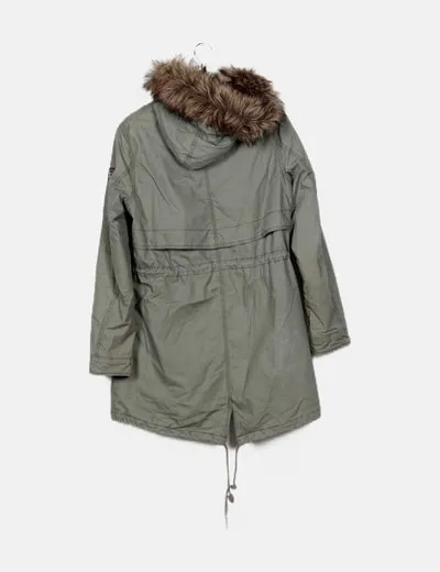 Tommy Hilfiger Parka verde detalle pelo