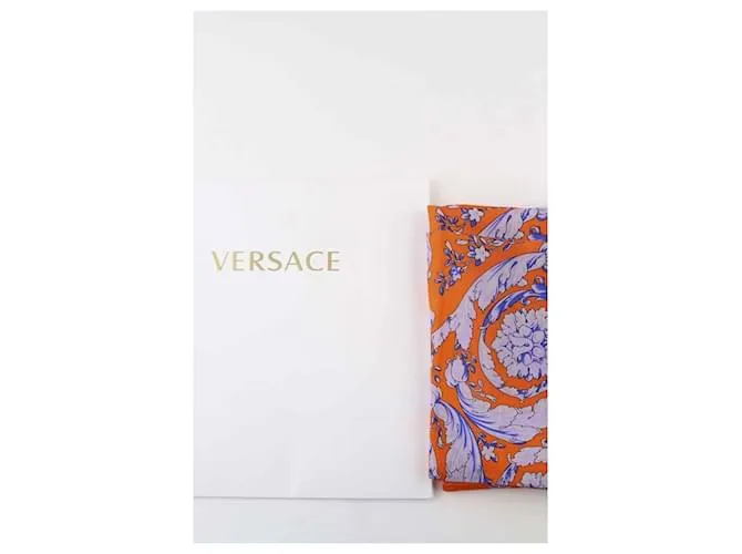 Versace Bufanda cuadrada de seda Naranja 