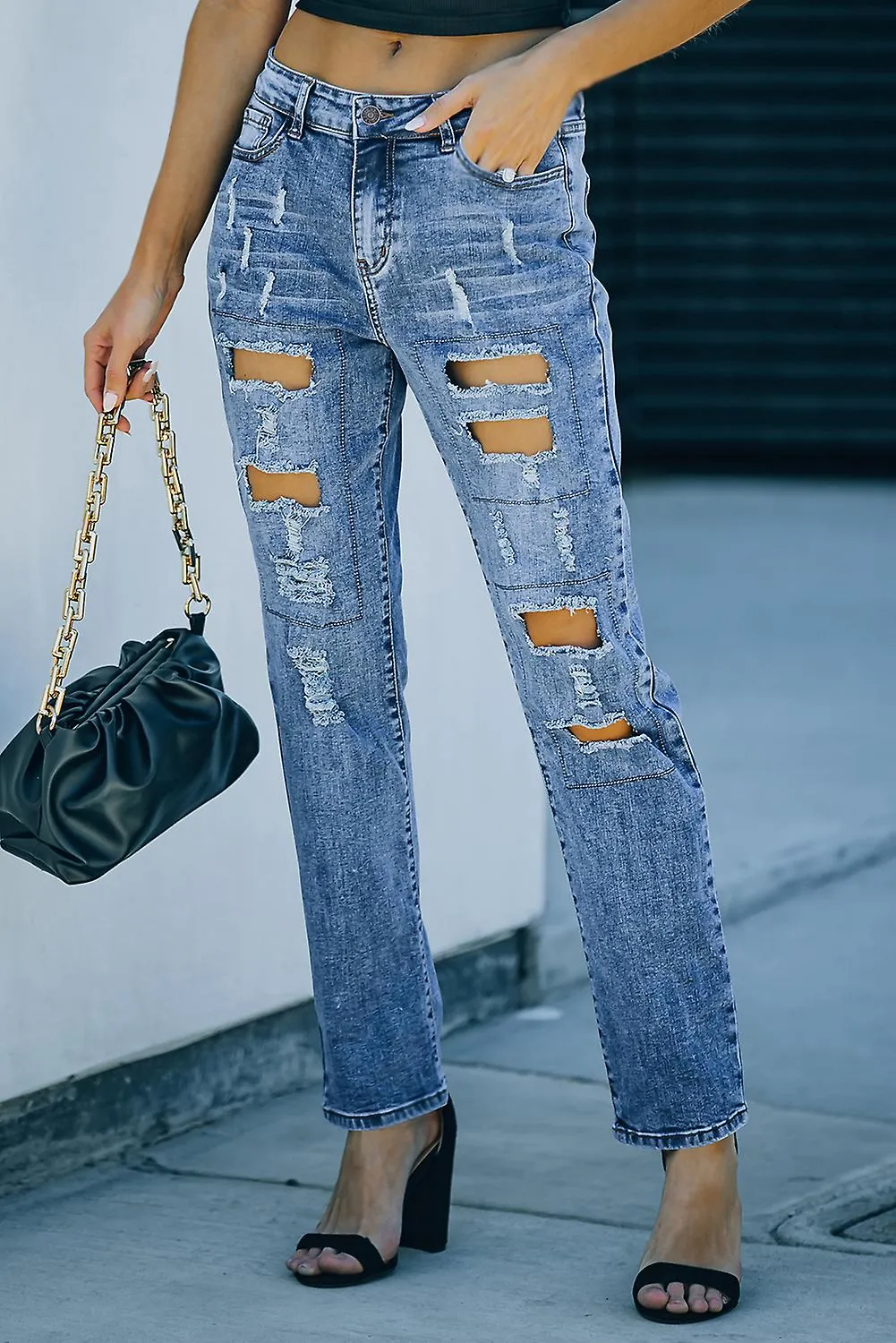 Women's Sky Blue Buttoned Pockets Distressed Jeans